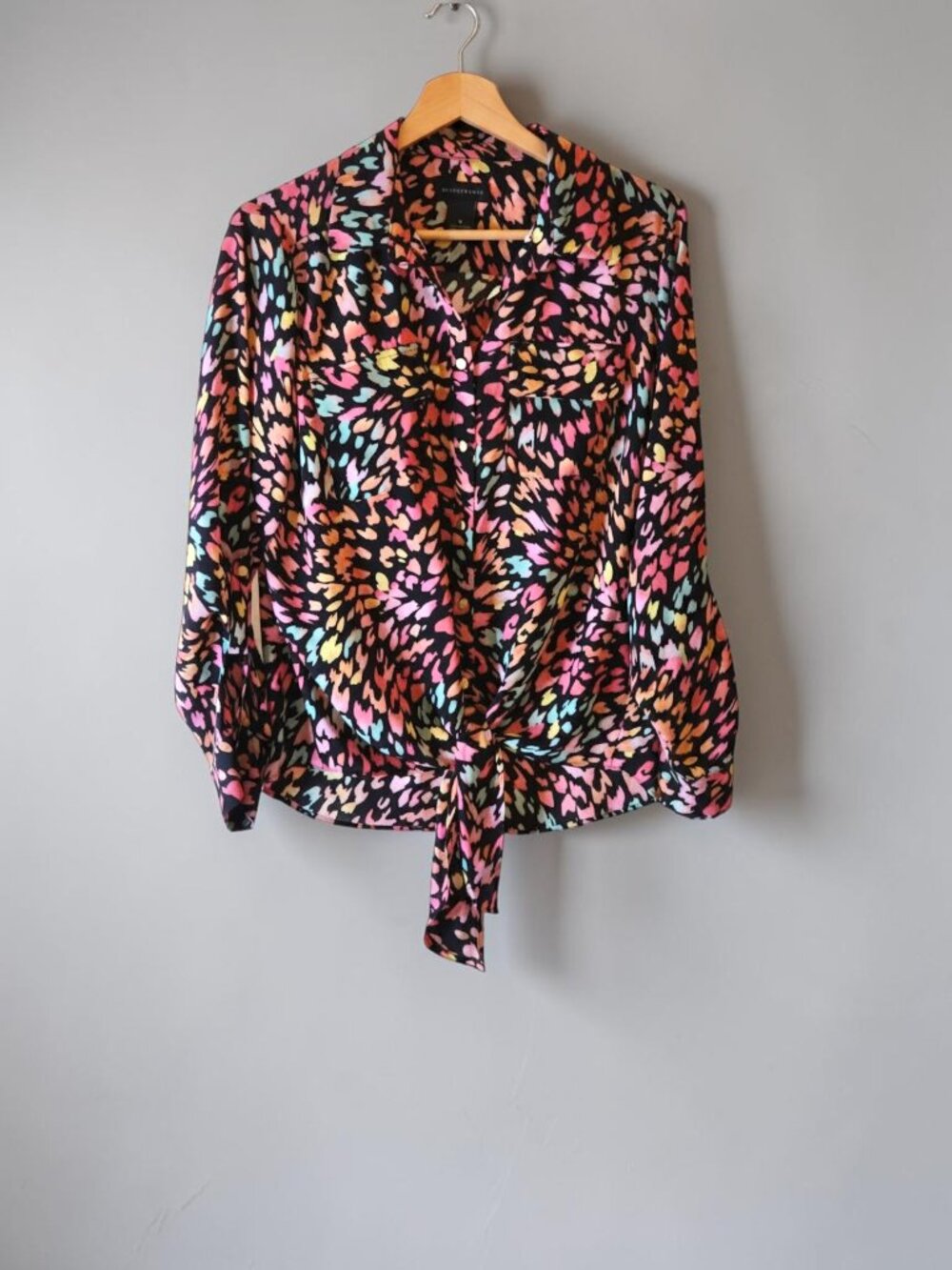 Investments Small Abstract Floral Tie Front Button Shirt Blouse - Picture 2 of 6